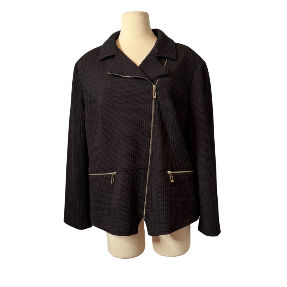 Chico's women's asymmetrical zip textured‎ black waffle knit blazer jacket.